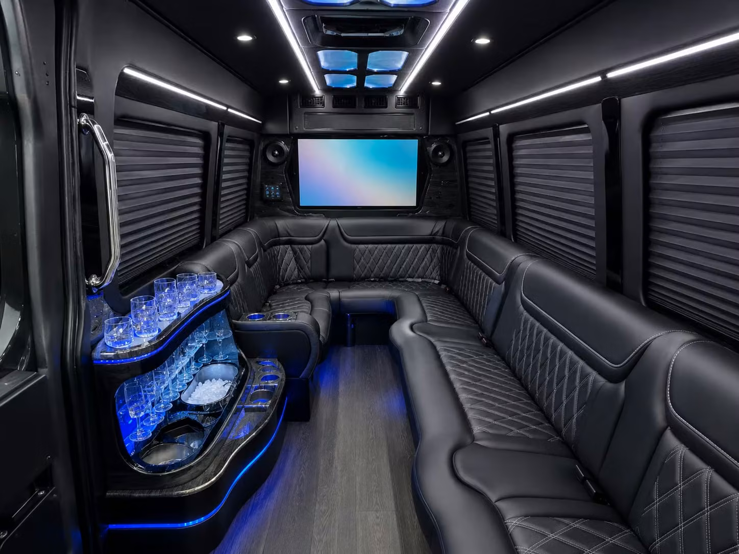 construction and industrial crew shuttles serving woodbridge and middlesex county