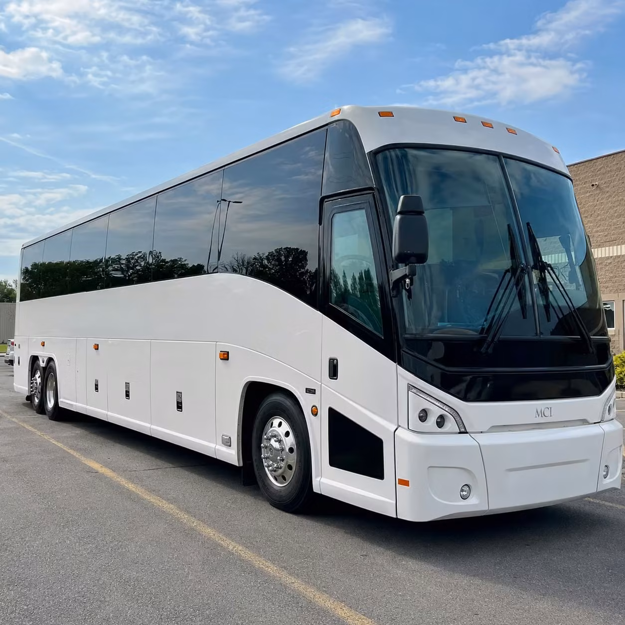 whether you re crossing one state line or several long distance bus rentals from woodbridge are easy with coachbuswoodbridge com