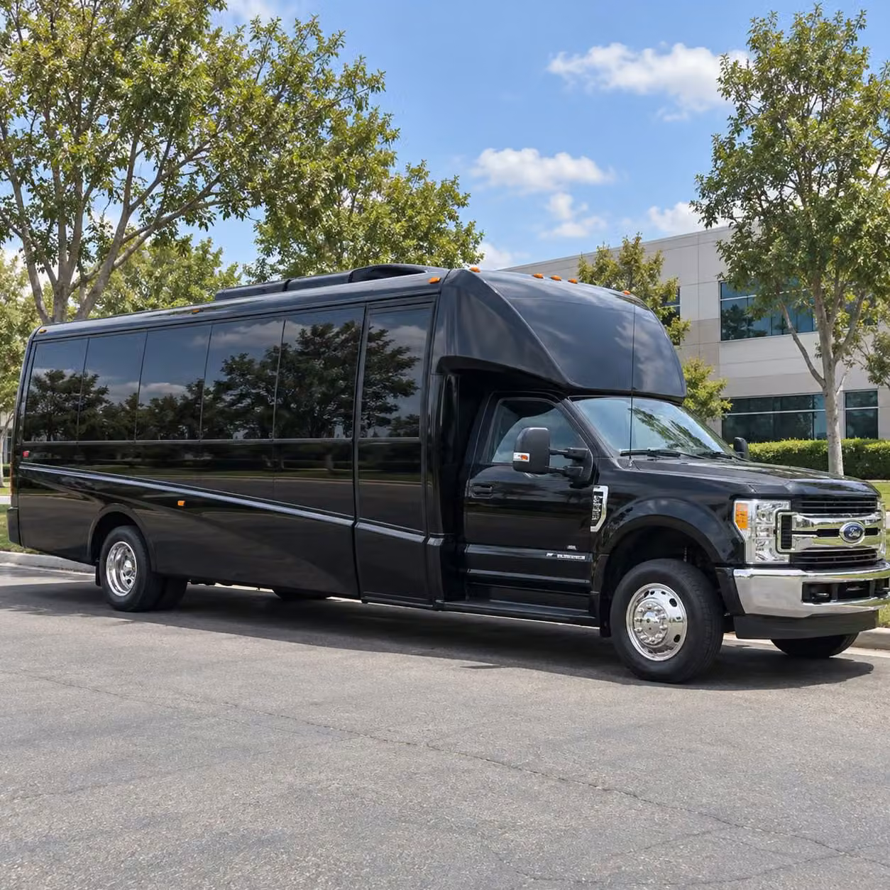 woodbridge airport shuttle services